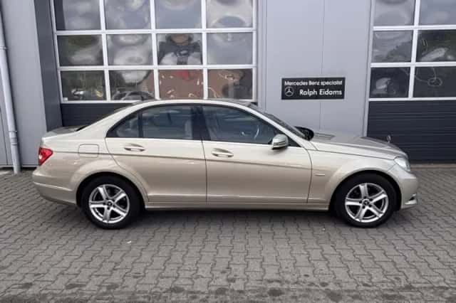 Mercedes-Benz C-Klasse (2012) thumbnail 3
