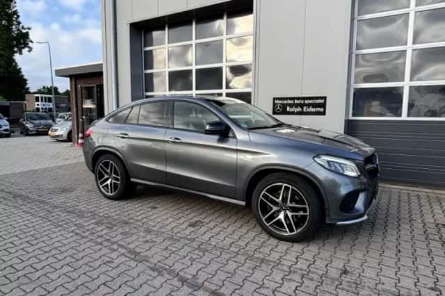 Mercedes-Benz GLE-Klasse (2017) thumbnail 2