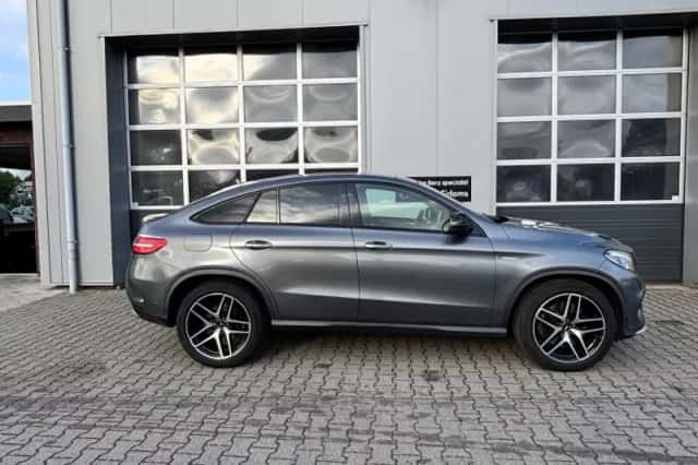 Mercedes-Benz GLE-Klasse (2017) thumbnail 3