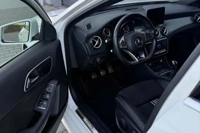Mercedes-Benz A-Klasse (2018) thumbnail 5