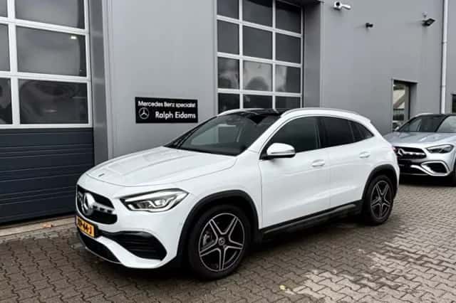Mercedes-Benz GLA-Klasse (2020) thumbnail 1
