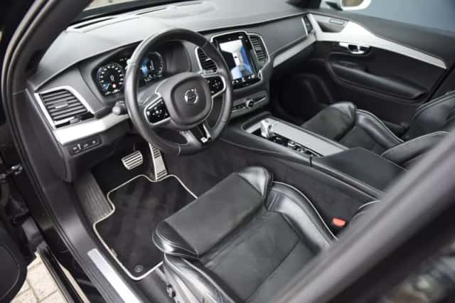 Volvo XC90 (2019) thumbnail 2