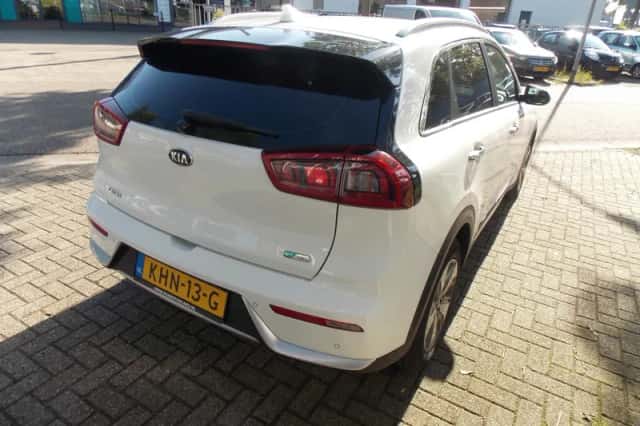 Kia Niro (2019) thumbnail 3