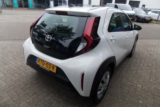 Toyota Aygo X (2025) thumbnail 2