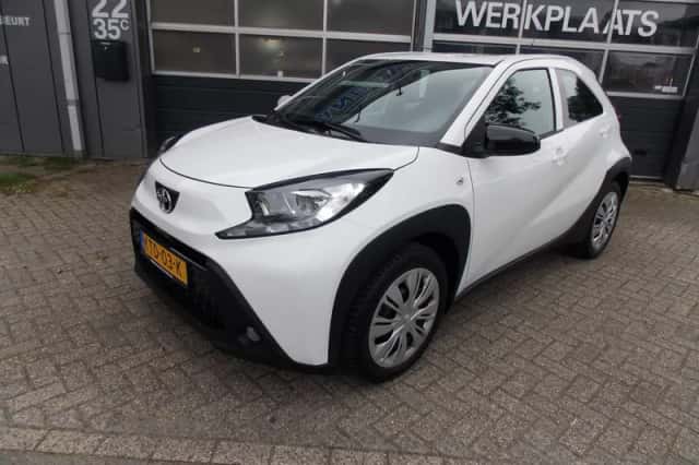 Toyota Aygo X (2025) thumbnail 4
