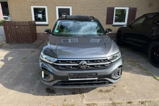 Volkswagen T-Roc (2022) thumbnail 3
