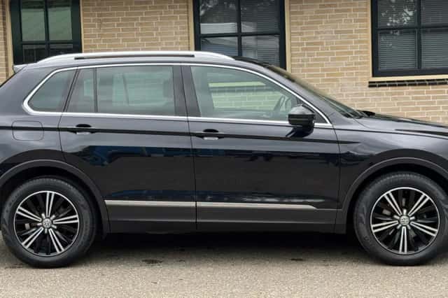 Volkswagen Tiguan (2016) thumbnail 2