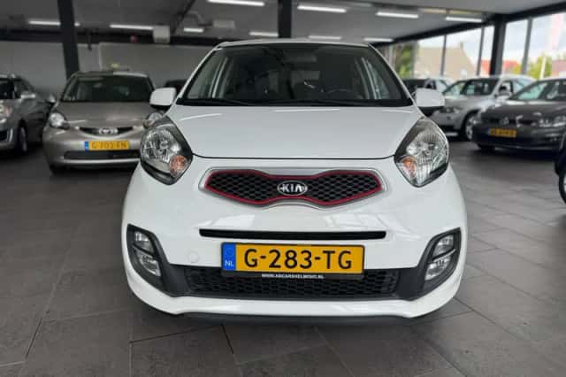Kia Picanto (2014) thumbnail 2