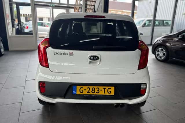 Kia Picanto (2014) thumbnail 6