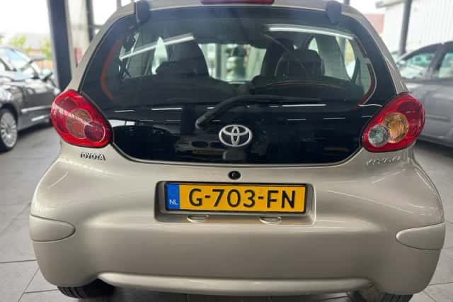 Toyota Aygo (2008) thumbnail 6