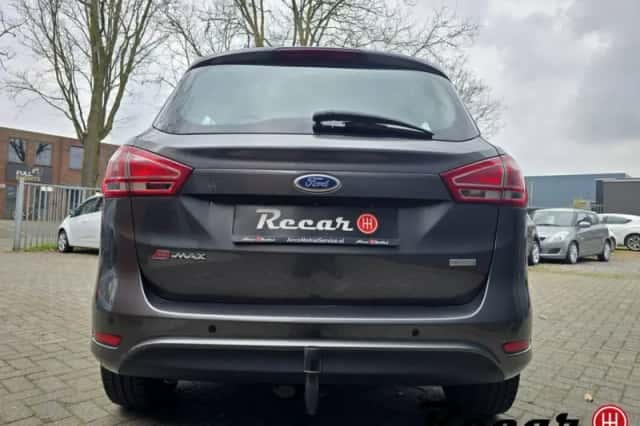 Ford B-Max (2015) thumbnail 4