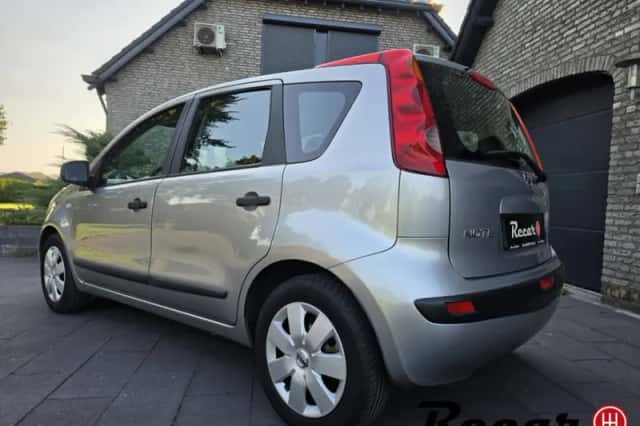 Nissan Note (2006) thumbnail 2