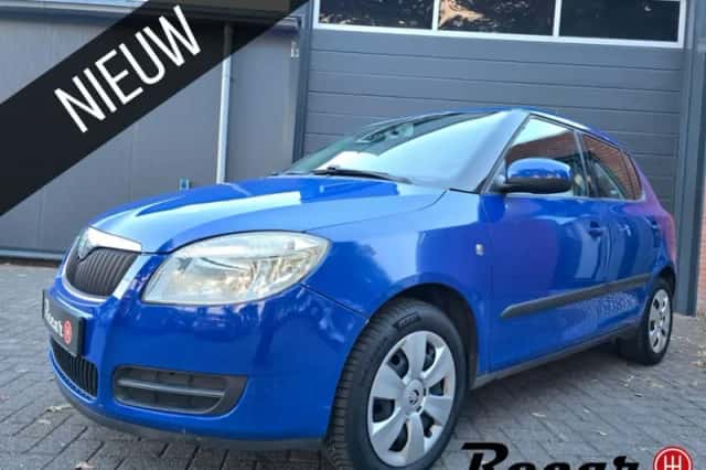Škoda Fabia (2008) thumbnail 1