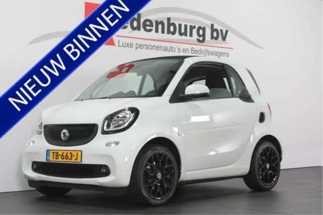 Smart ForTwo (2018) thumbnail 1
