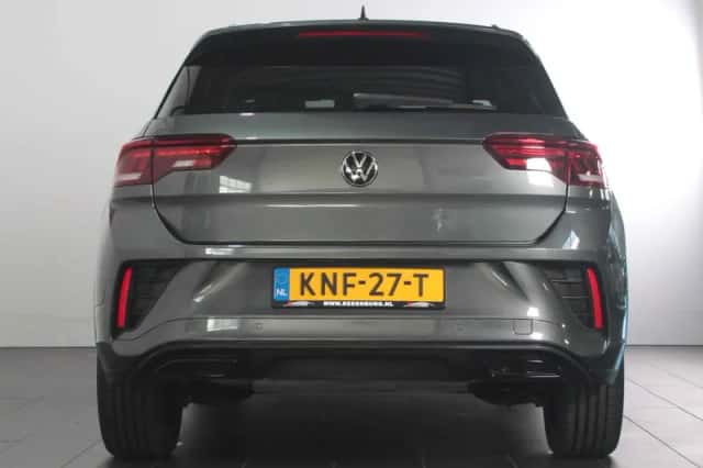 Volkswagen T-Roc (2023) thumbnail 6