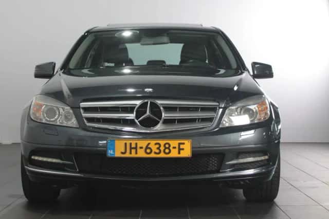 Mercedes-Benz C-Klasse (2010) thumbnail 5