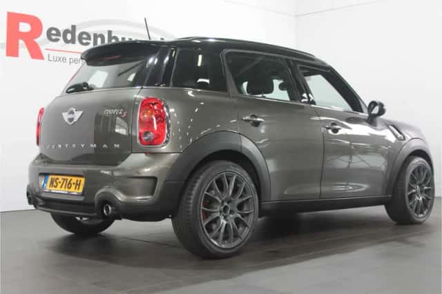 MINI Countryman (2011) thumbnail 2