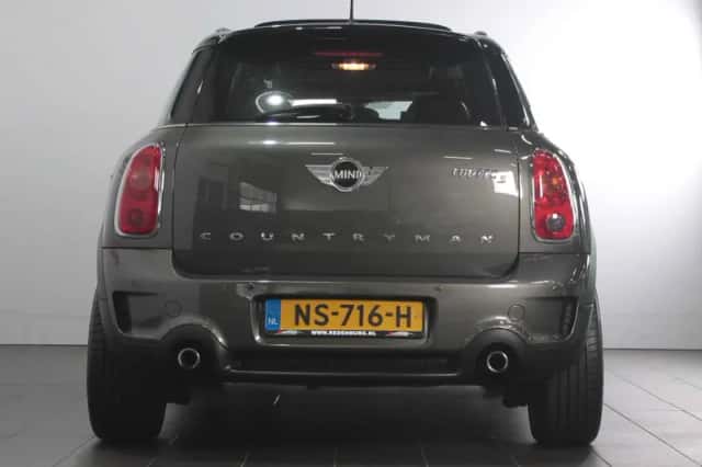 MINI Countryman (2011) thumbnail 6
