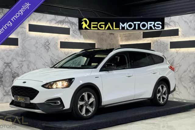 Ford Focus (2019) thumbnail 1