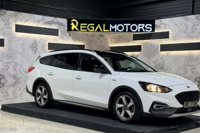 Ford Focus (2019) thumbnail 3