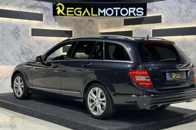 Mercedes-Benz C-Klasse (2014) thumbnail 3