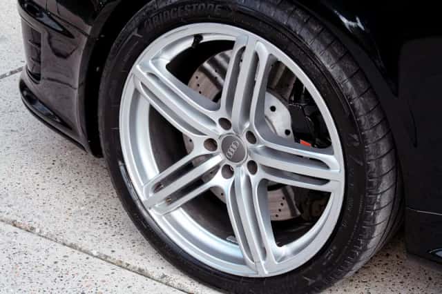 Audi RS 6 (2010) thumbnail 1