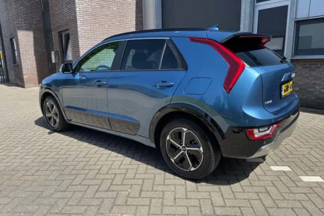 Kia Niro (2024) thumbnail 2