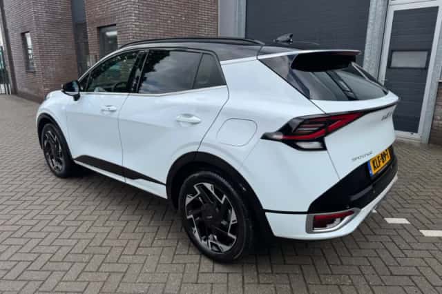 Kia Sportage (2024) thumbnail 2