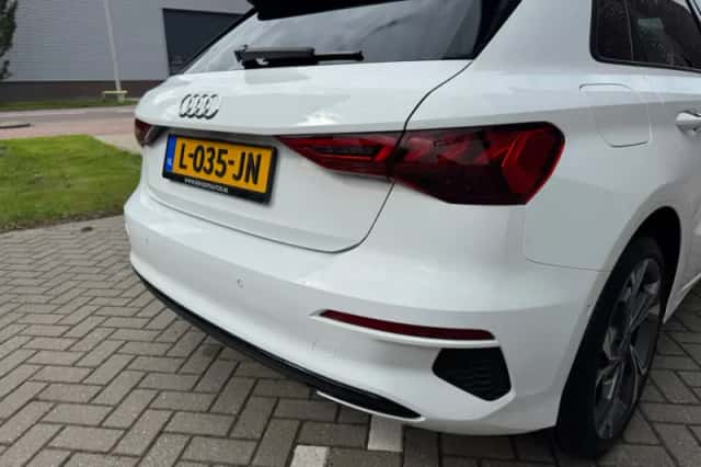Audi A3 (2021) thumbnail 4