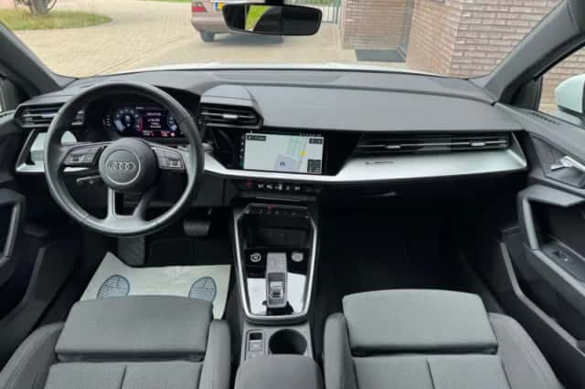Audi A3 (2021) thumbnail 6