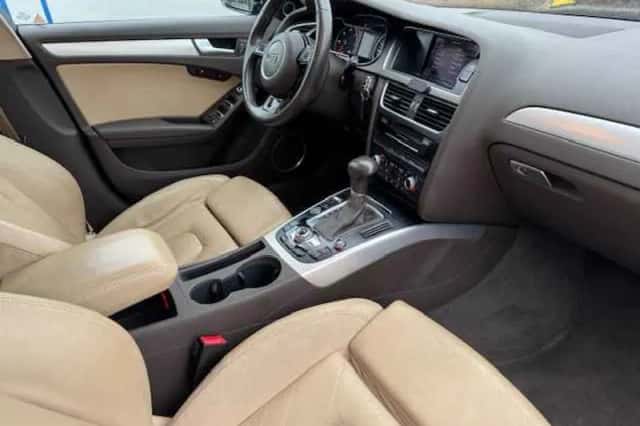 Audi A4 (2013) thumbnail 3