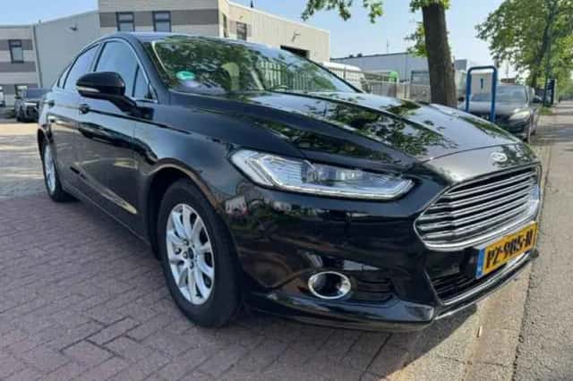 Ford Mondeo (2017) thumbnail 1