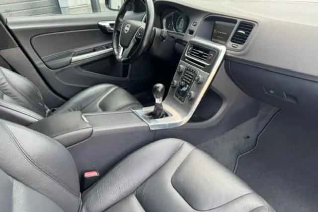 Volvo S60 (2013) thumbnail 3