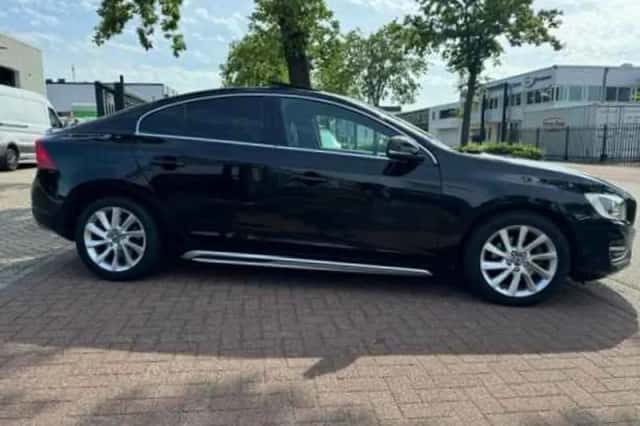 Volvo S60 (2013) thumbnail 4