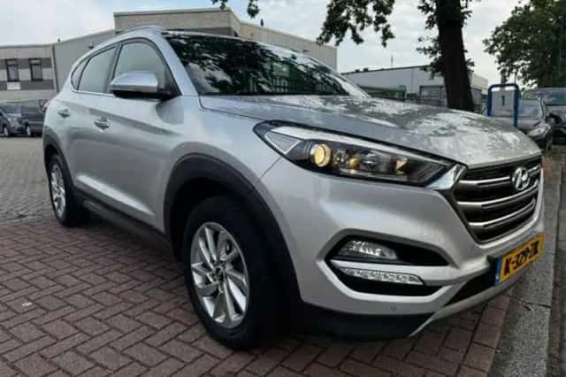Hyundai Tucson (2016) thumbnail 1
