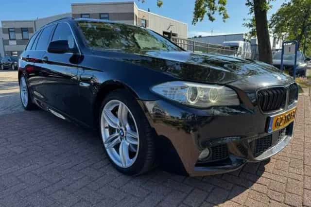 BMW 5-Serie (2010) thumbnail 1
