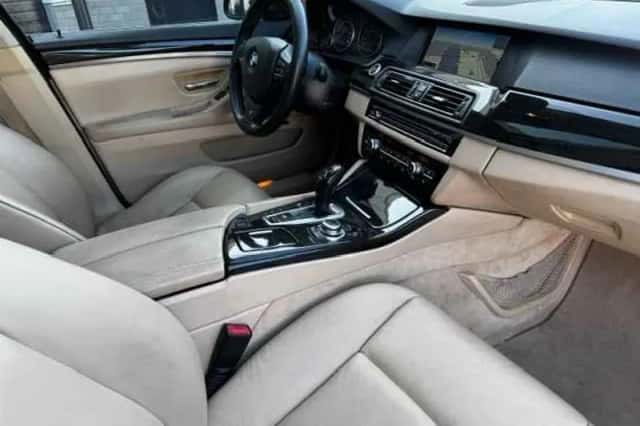 BMW 5-Serie (2010) thumbnail 3