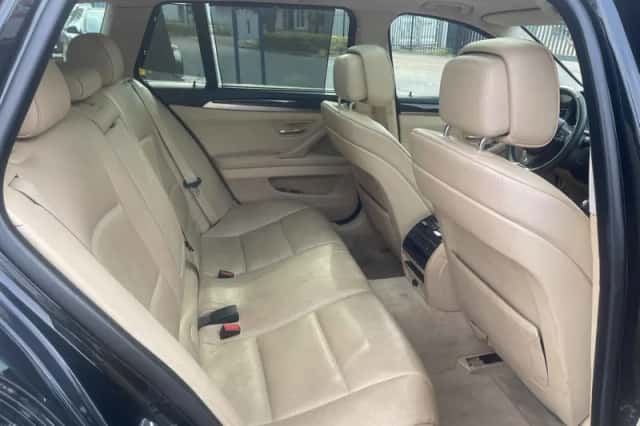 BMW 5-Serie (2010) thumbnail 6