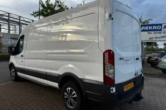 Ford Transit (2019) thumbnail 2