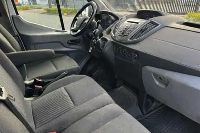 Ford Transit (2019) thumbnail 3