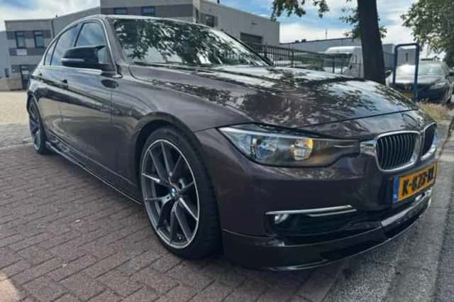 BMW 3-Serie (2013) thumbnail 1