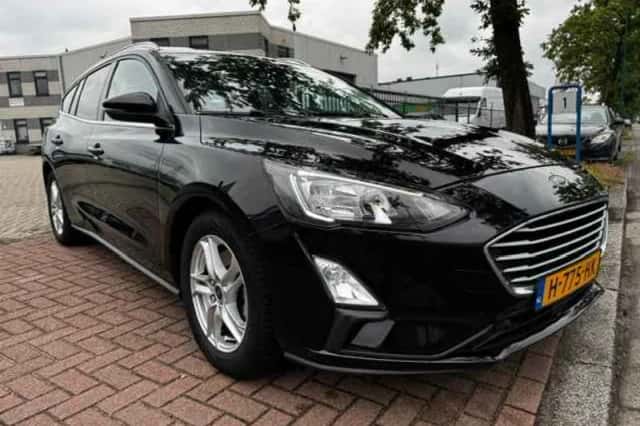 Ford Focus (2020) thumbnail 1