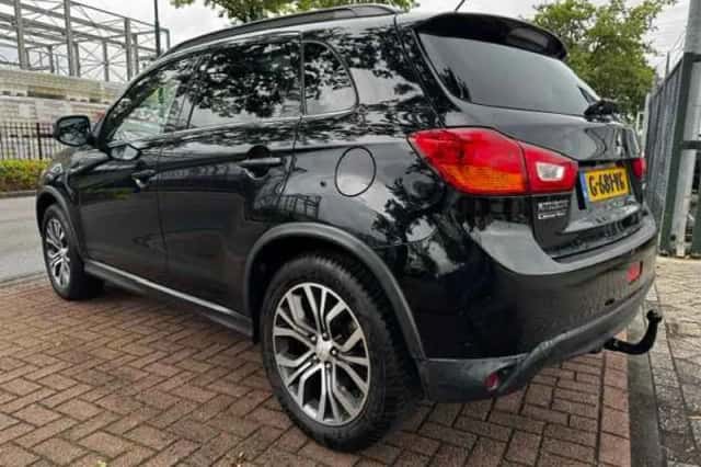 Mitsubishi ASX (2016) thumbnail 2