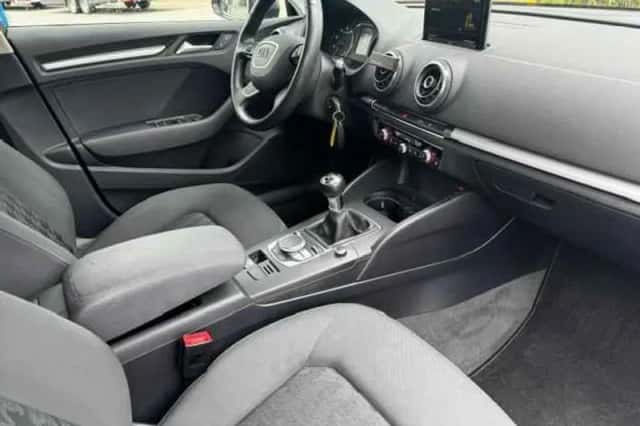 Audi A3 (2013) thumbnail 3