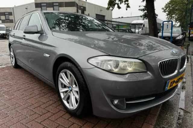 BMW 5-Serie (2012) thumbnail 1