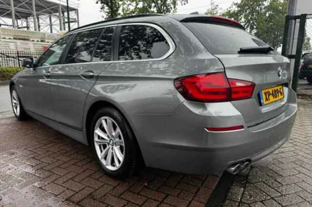 BMW 5-Serie (2012) thumbnail 2