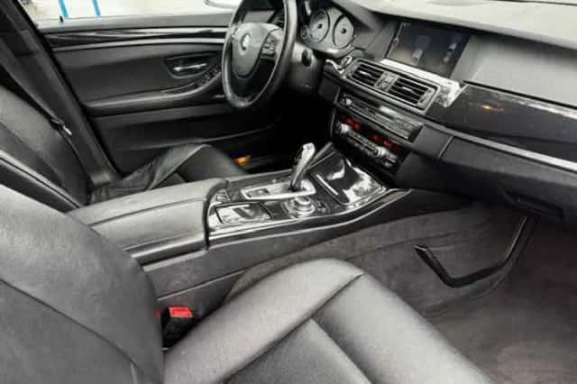 BMW 5-Serie (2012) thumbnail 3