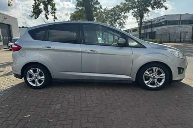 Ford C-Max (2013) thumbnail 4