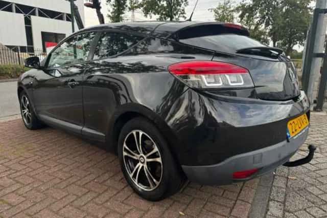 Renault Mégane (2010) thumbnail 2
