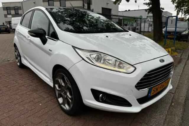 Ford Fiesta (2017) thumbnail 1